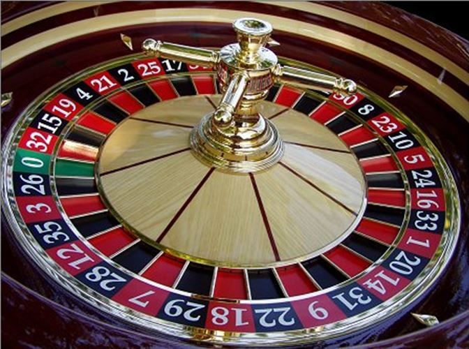101-slots کھلاڑیوں کے لیے لائیو کیسینو سیکشن